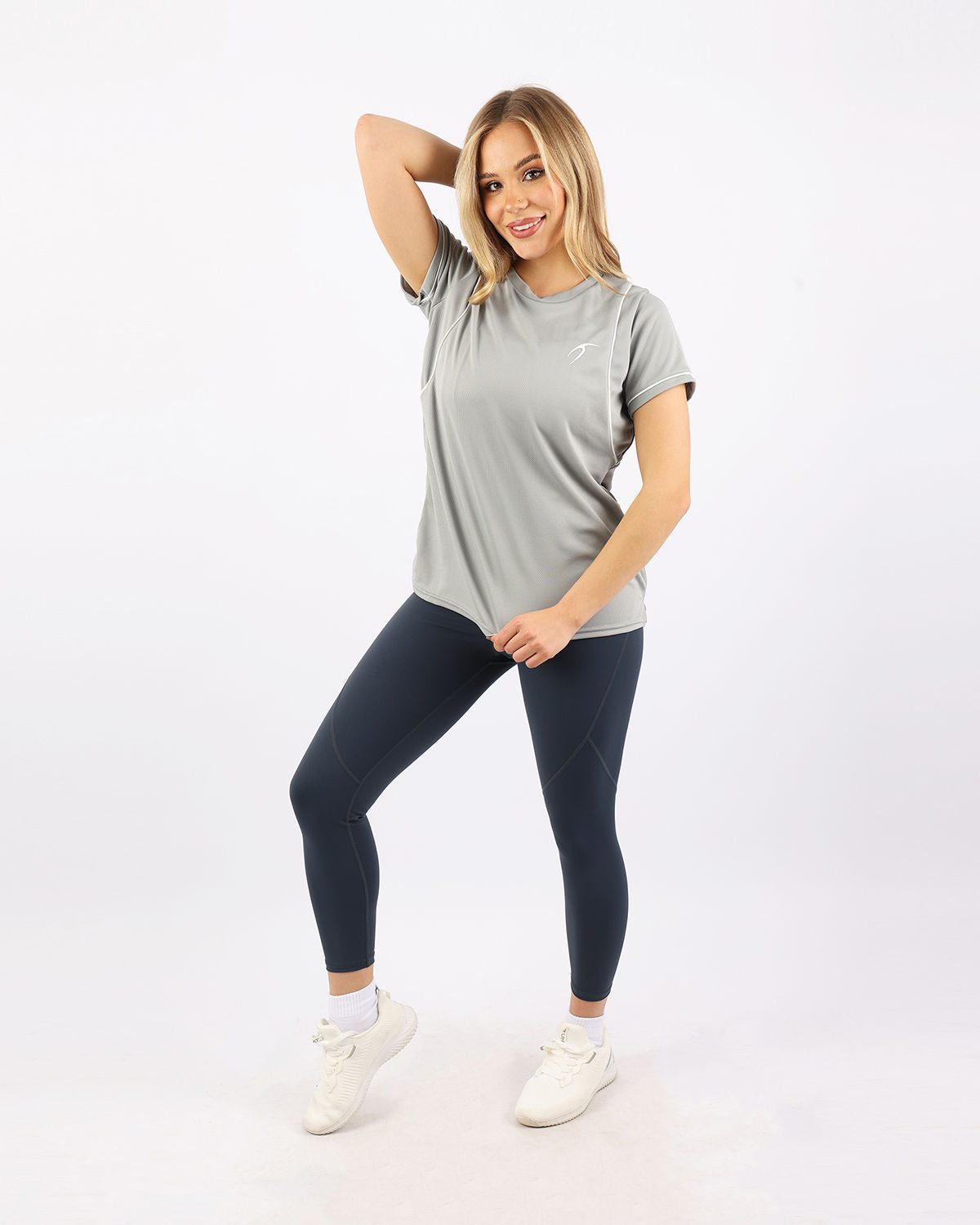 Ultra-Soft Cropped Gray T-Shirt-Atum -30613880