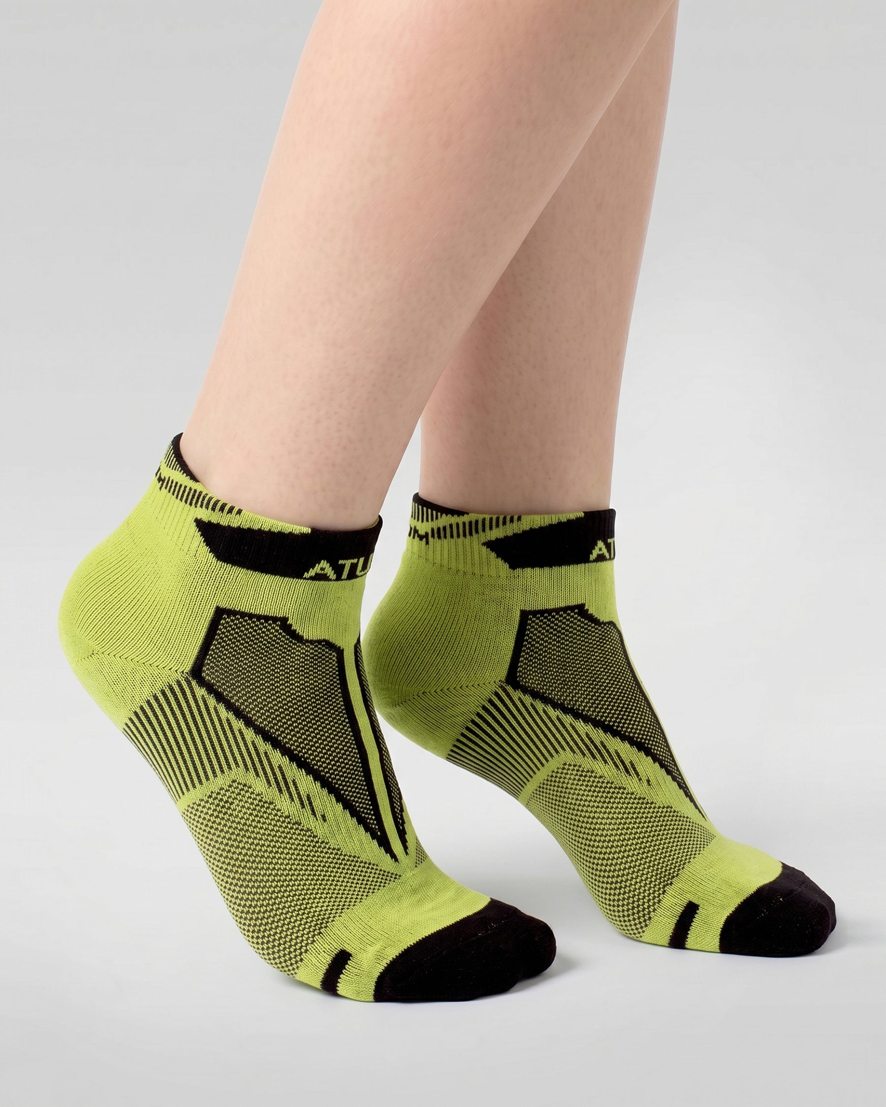 Adults Unisex Low-Cut Green Training Socks