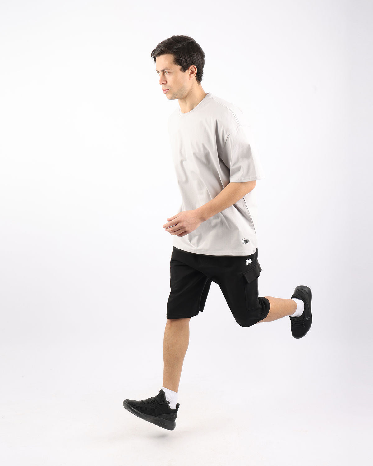 Essential Cargo Men's Black Shorts-Atum -94975465