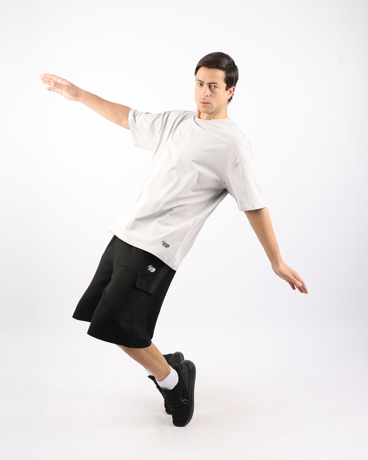 Essential Cargo Men's Black Shorts-Atum -35944077