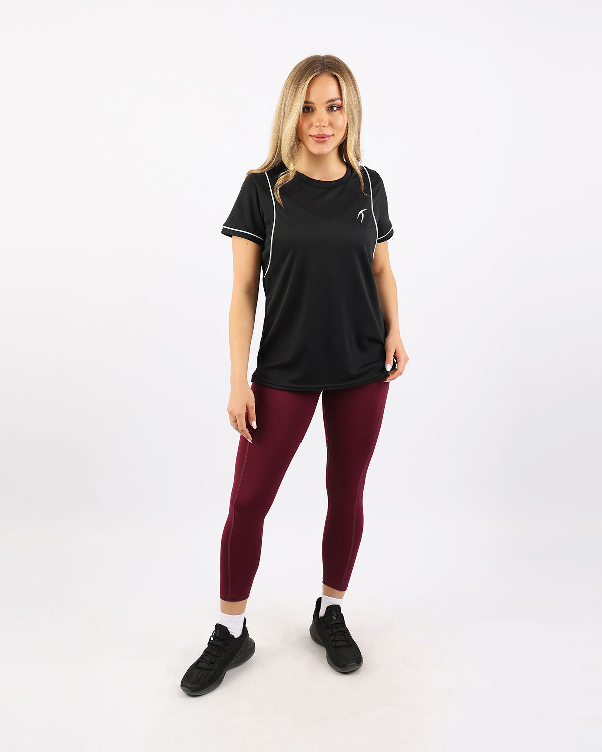 Ultra-Soft Cropped Black T-Shirt-Atum -79932087