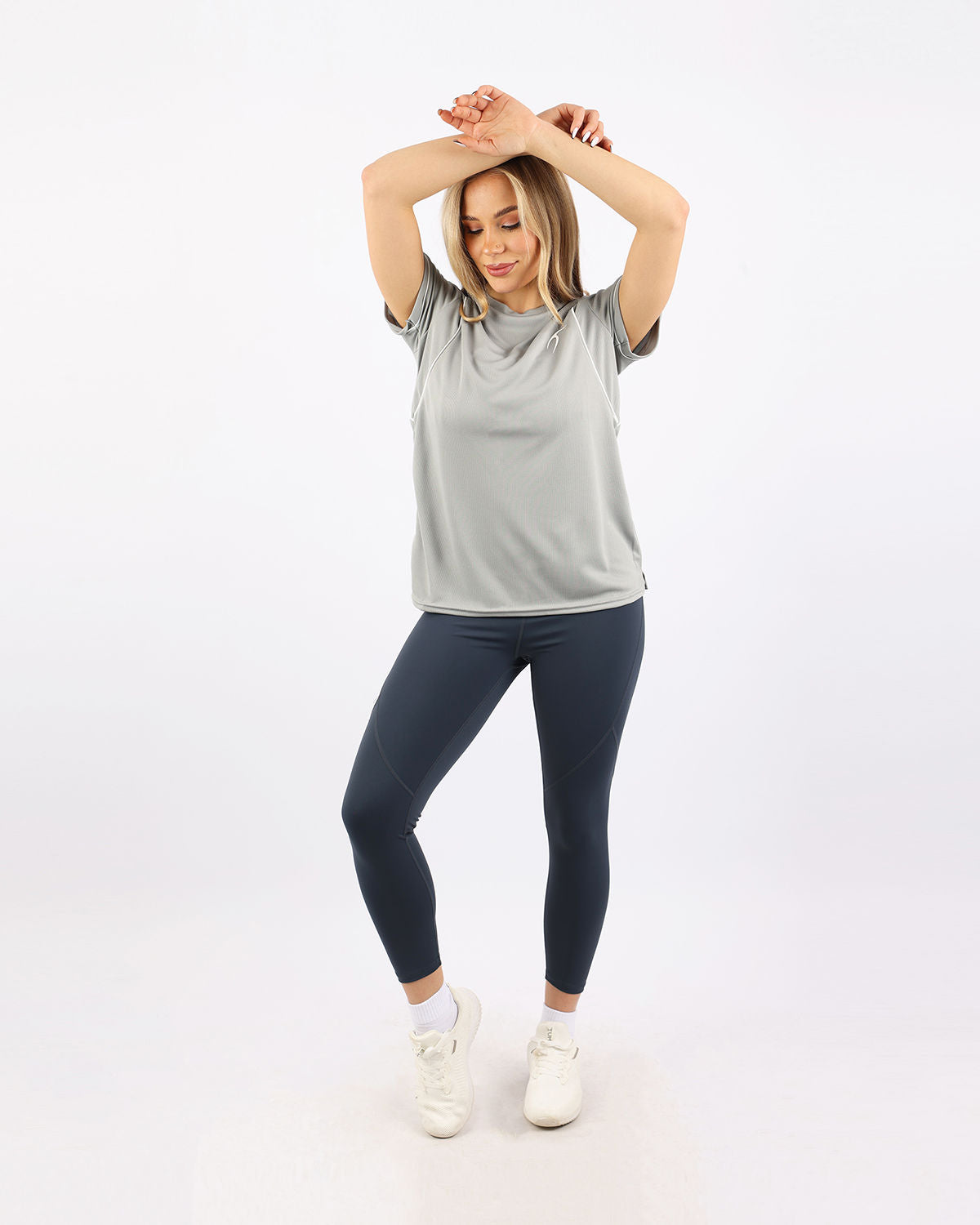 Ultra-Soft Cropped Gray T-Shirt-Atum -88845126
