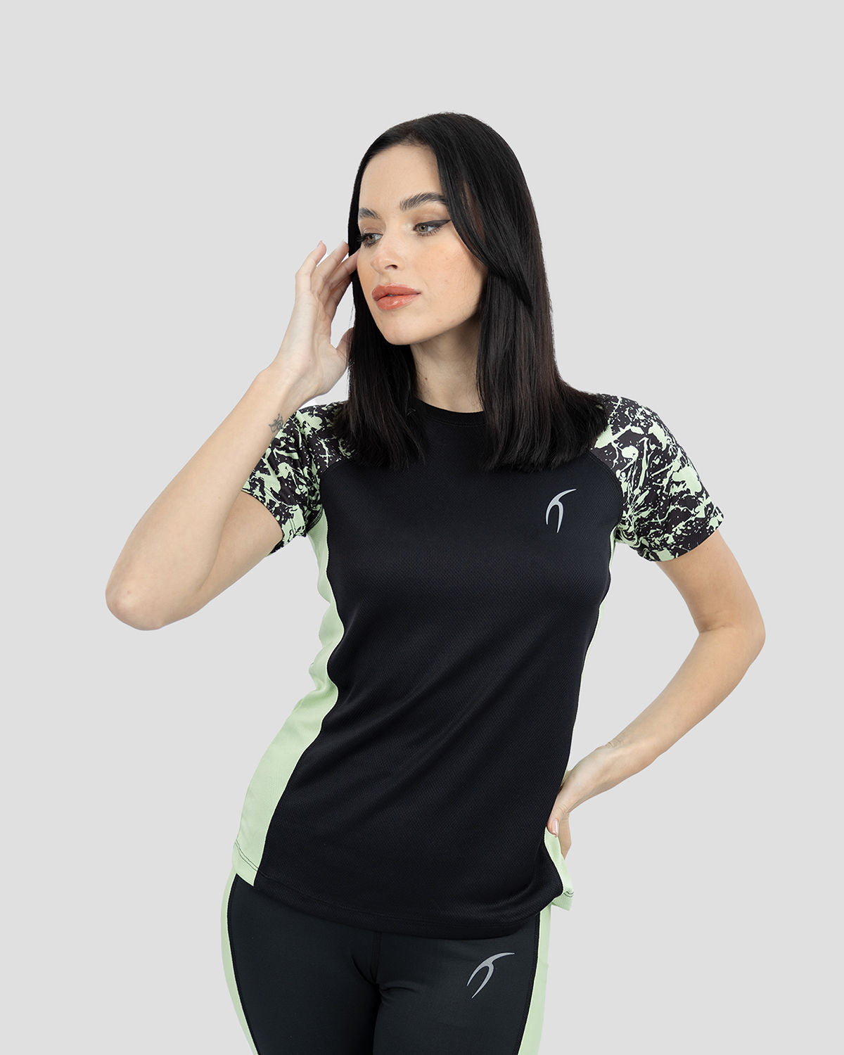 Women's Short Sleeves Black T-Shirt-Atum -33559142