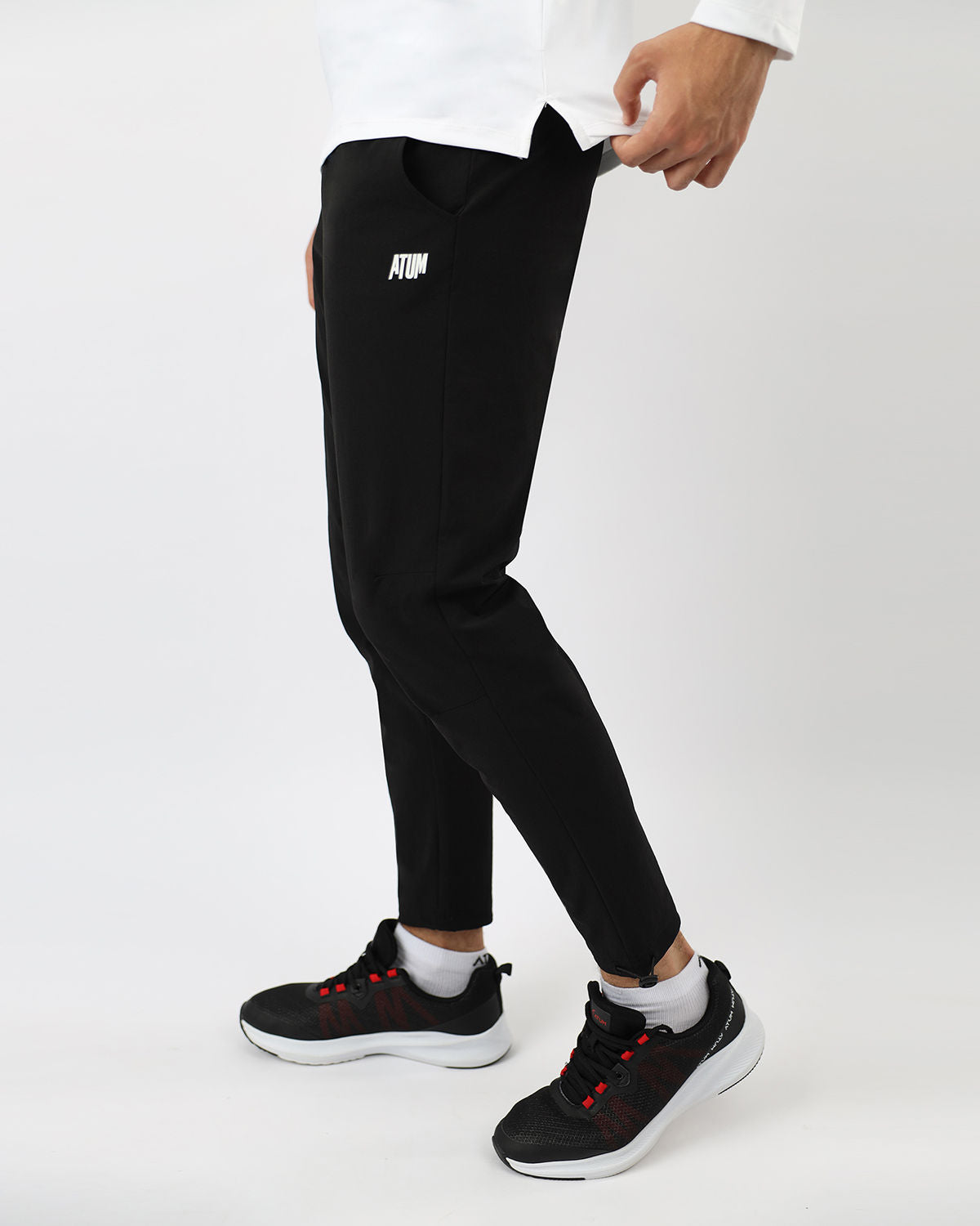 Slim Fit Black Jogger Pants-Atum -95444461