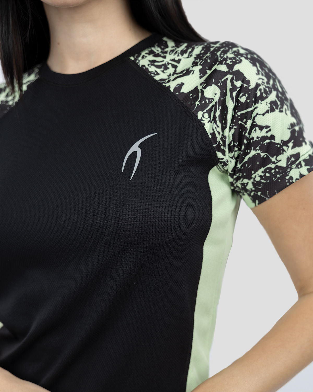 Women's Short Sleeves Black T-Shirt