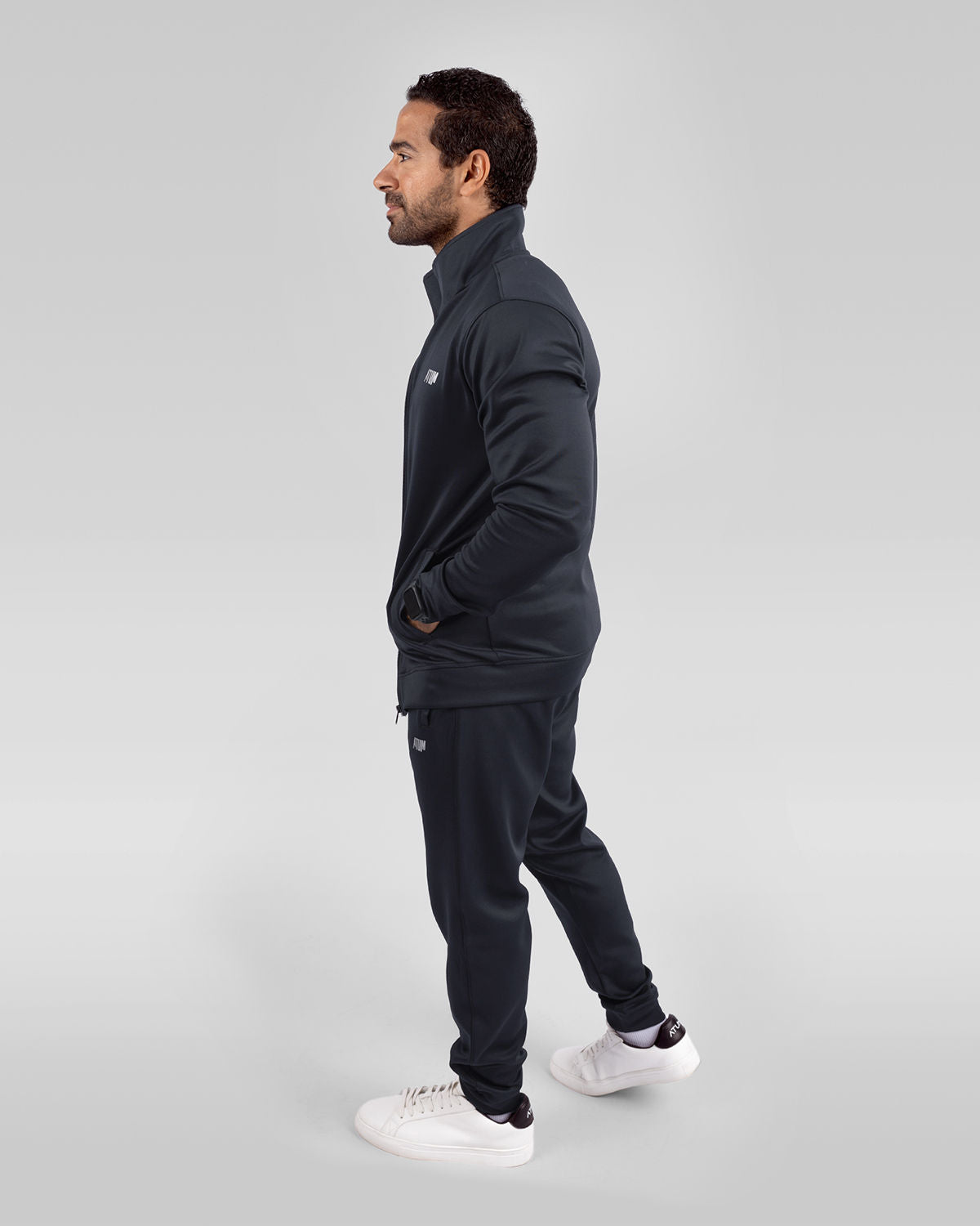 Basic Black Training Suit-Atum -25281457