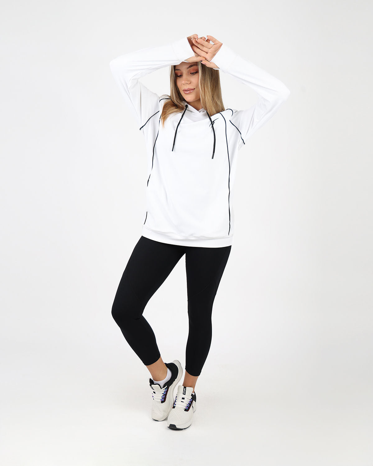 Long-Sleeve Training White Hoodie-Atum -10494630