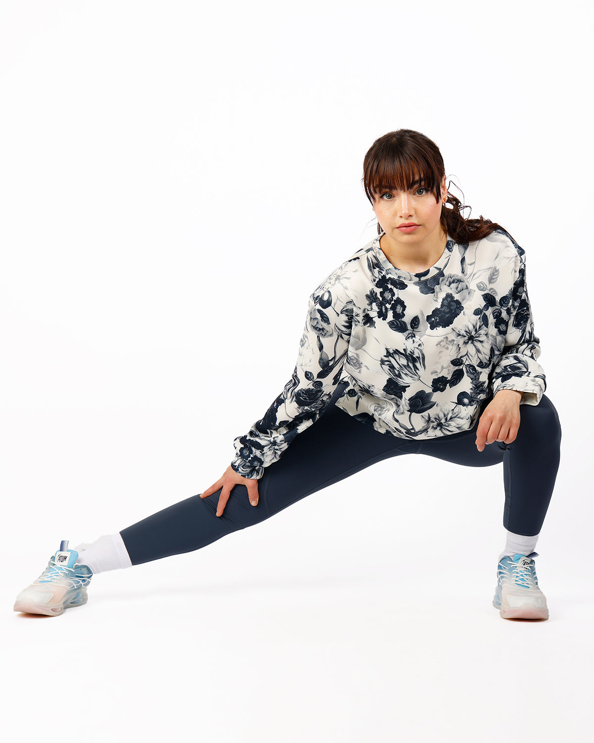 Modern Flora Navy Top-Atum -91835787