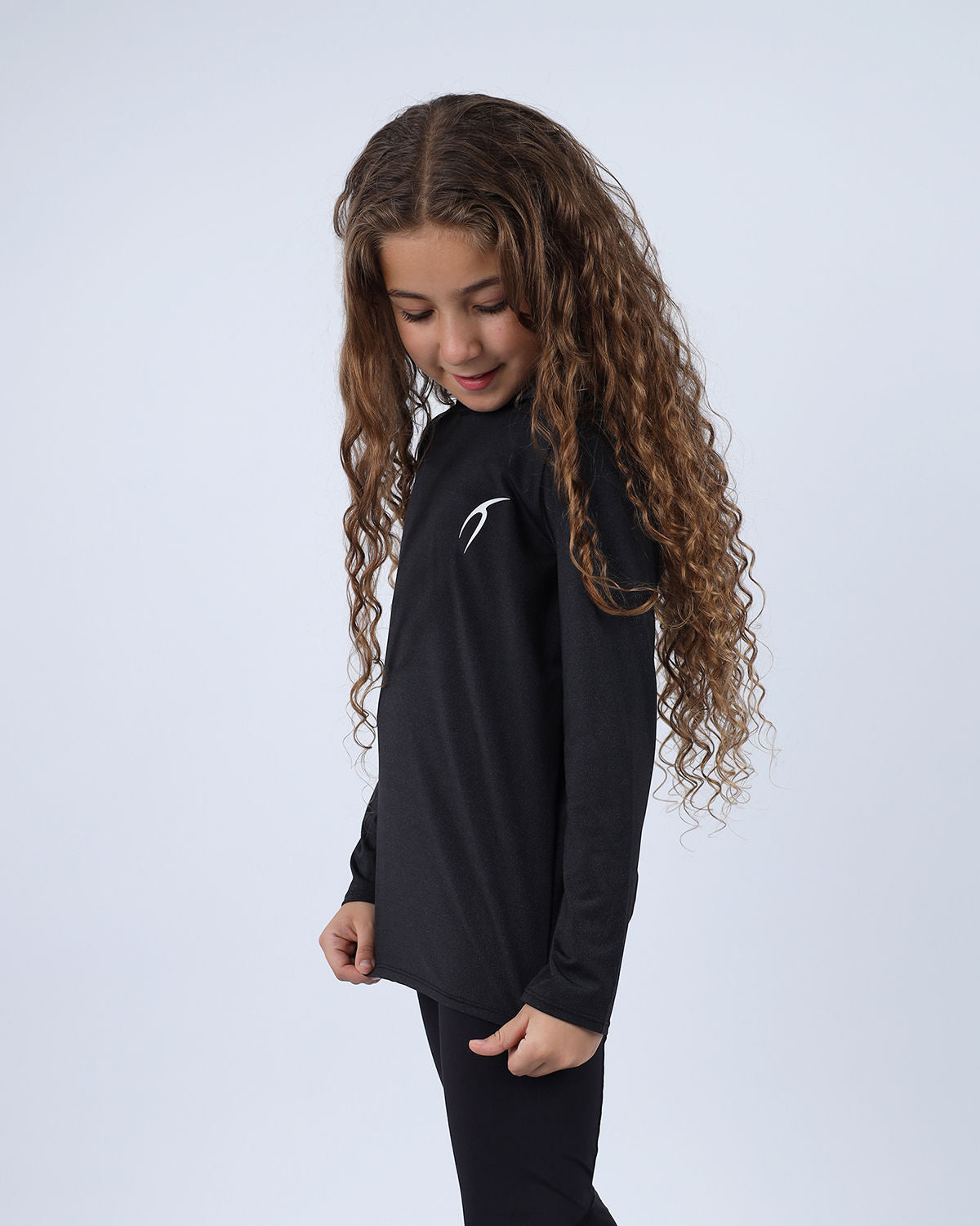 Vivid Long-Sleeve Black Hoodie-Atum -37419633