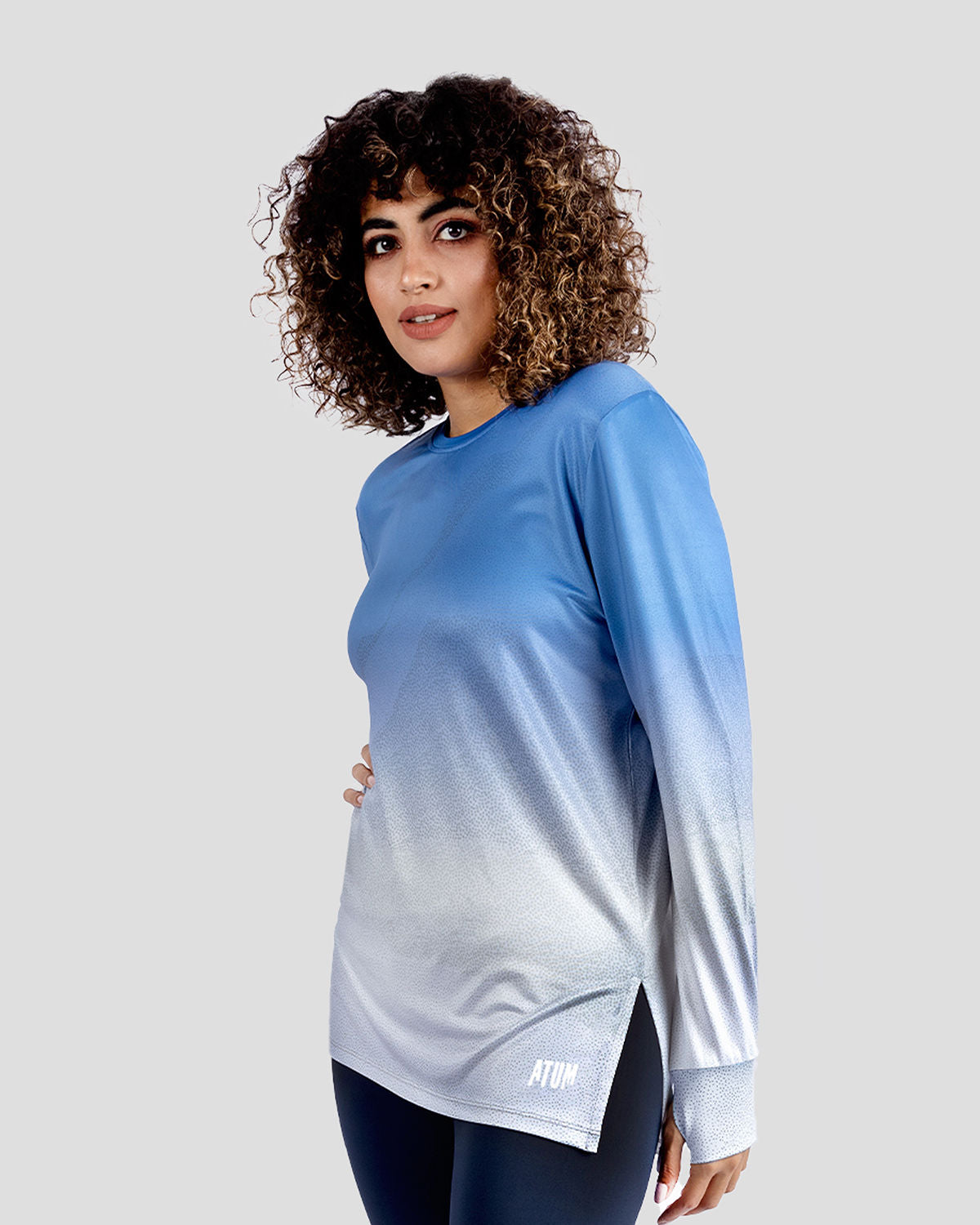 Women's Gradient Blue Top-Atum -72261589