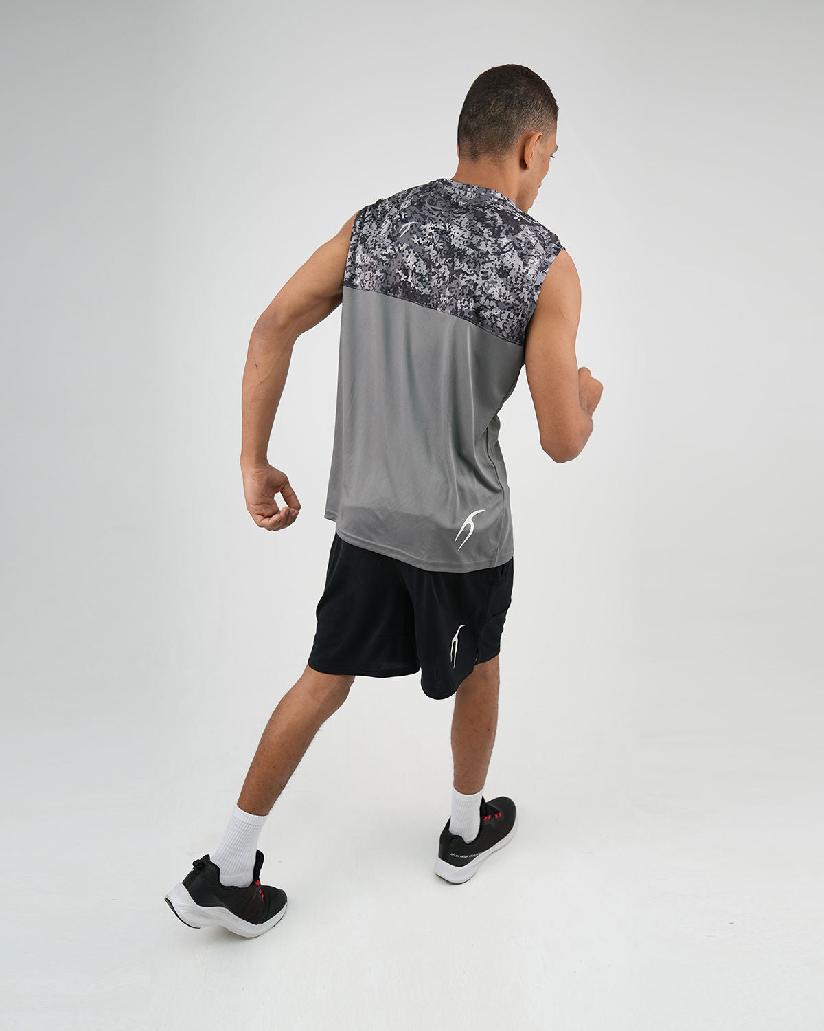 Hi-Dri Cut-Off Gray Tank Top-Atum -1337880