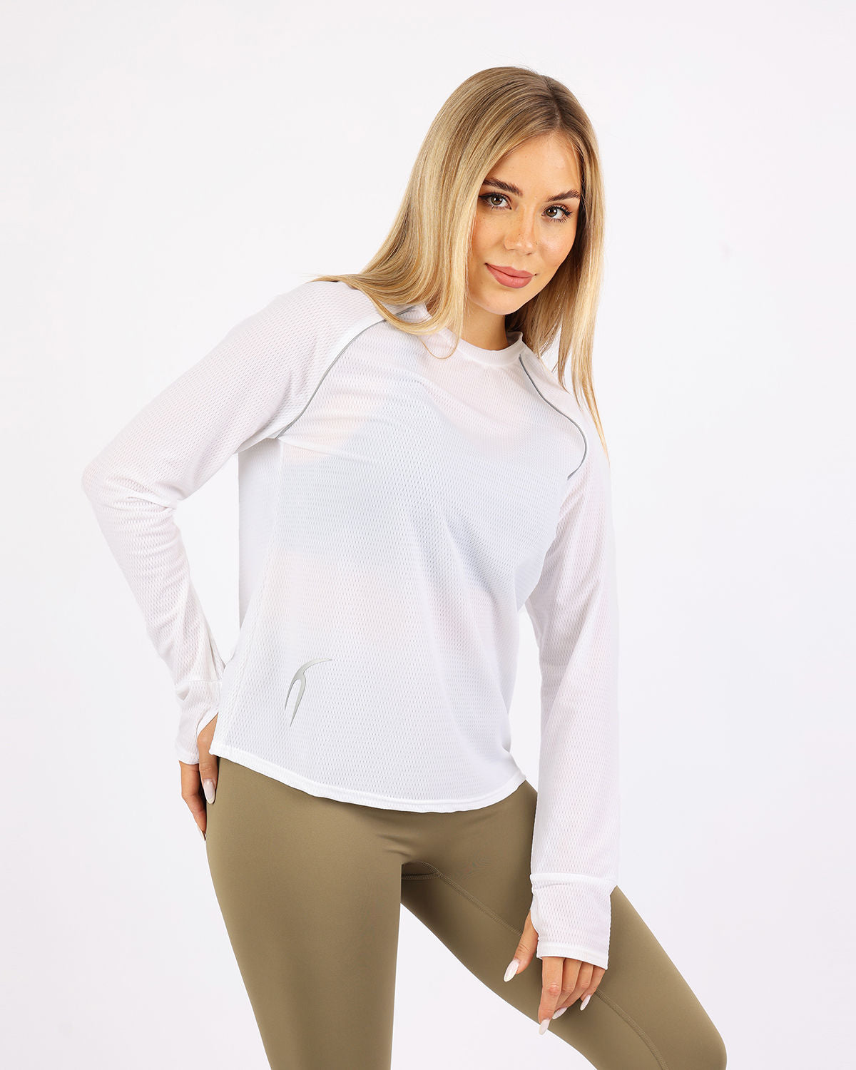 Long-Sleeve Training White Top-Atum -69193485