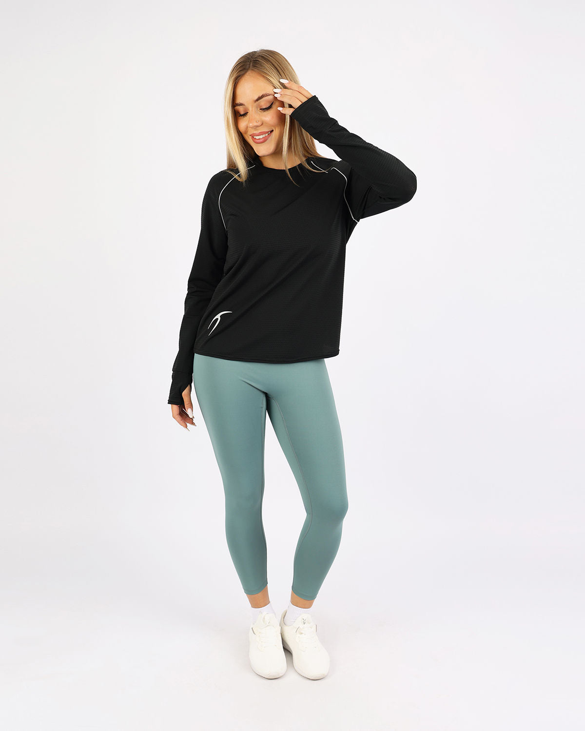 Long-Sleeve Training Black Top-Atum -223981