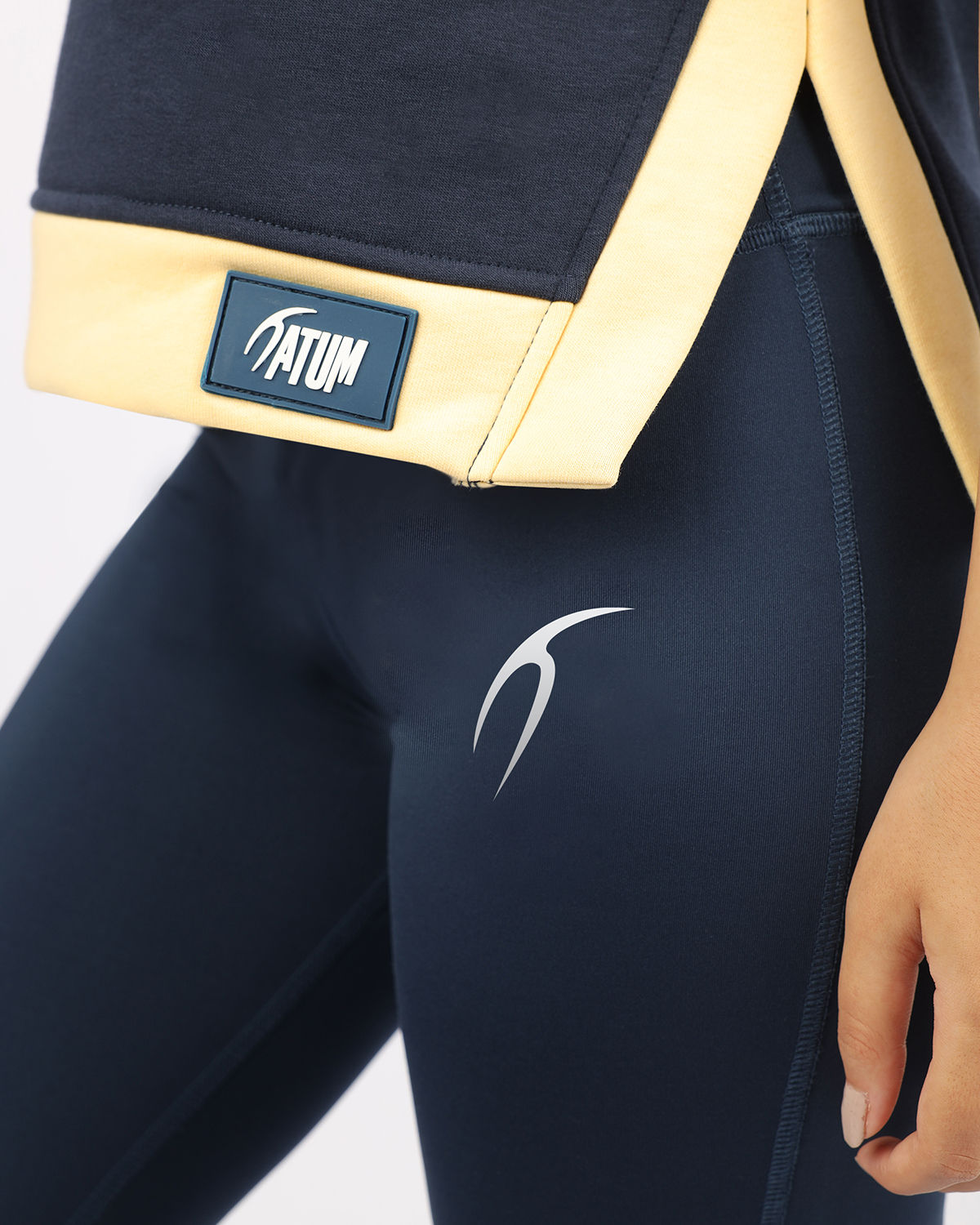 Slit Yoga Navy Leggings-Atum -90872055
