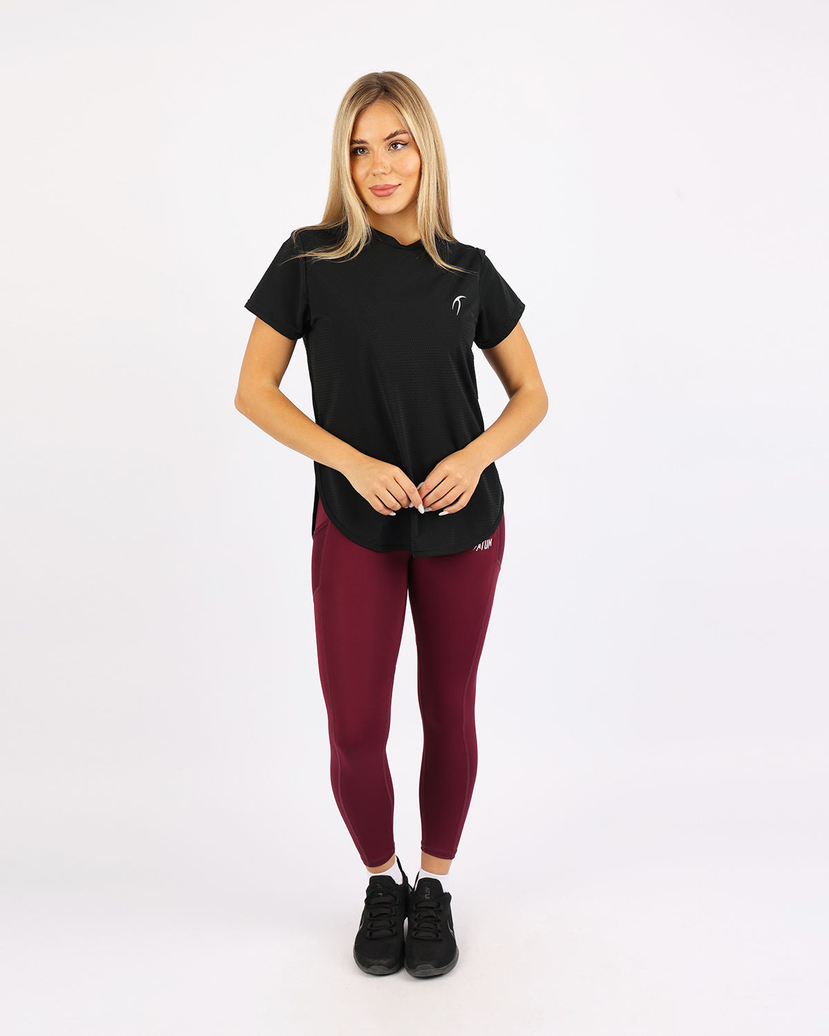 Short-Sleeve Breathable Black Top-Atum -15932732