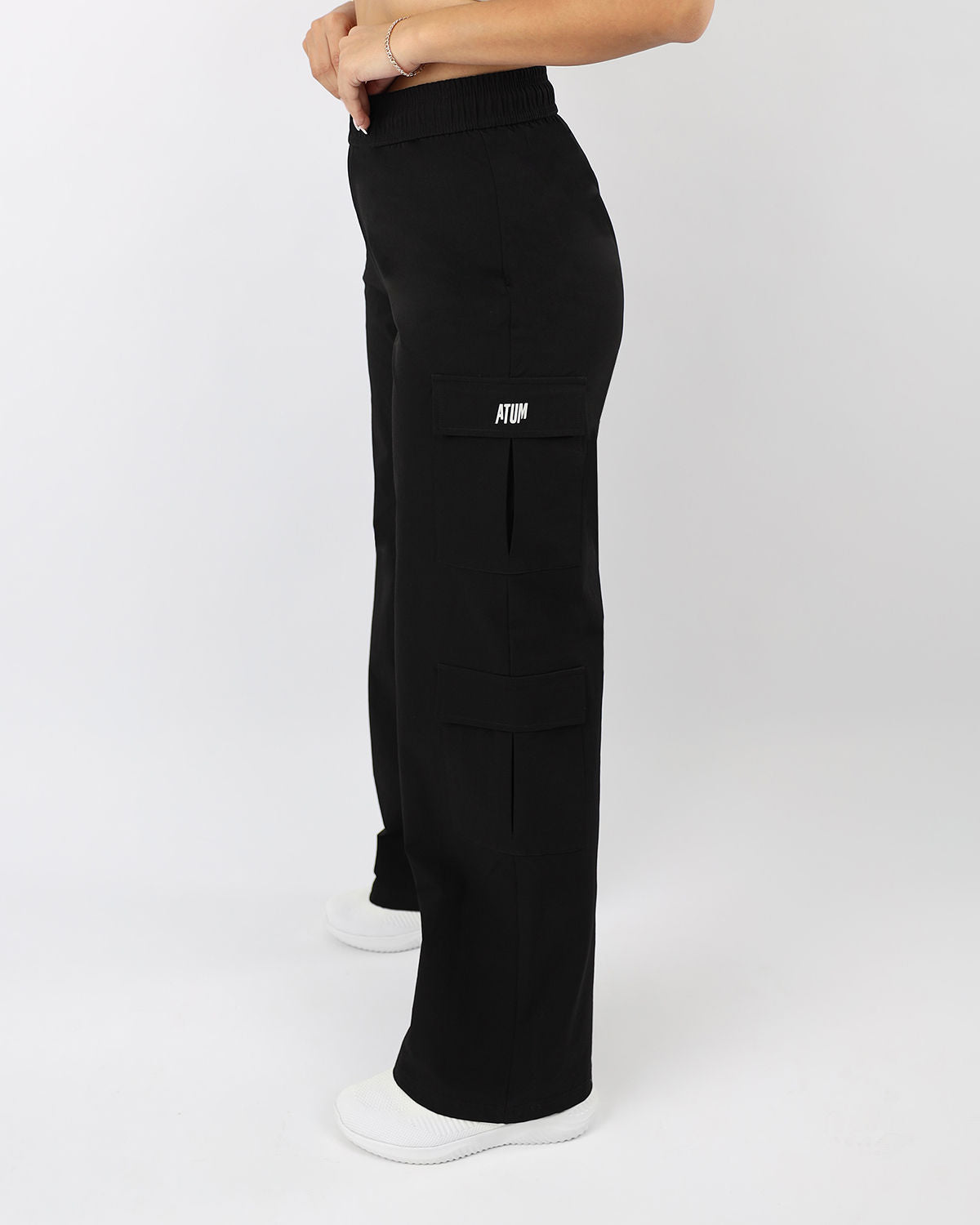Women's Cargo Black Pants-Atum -53384768
