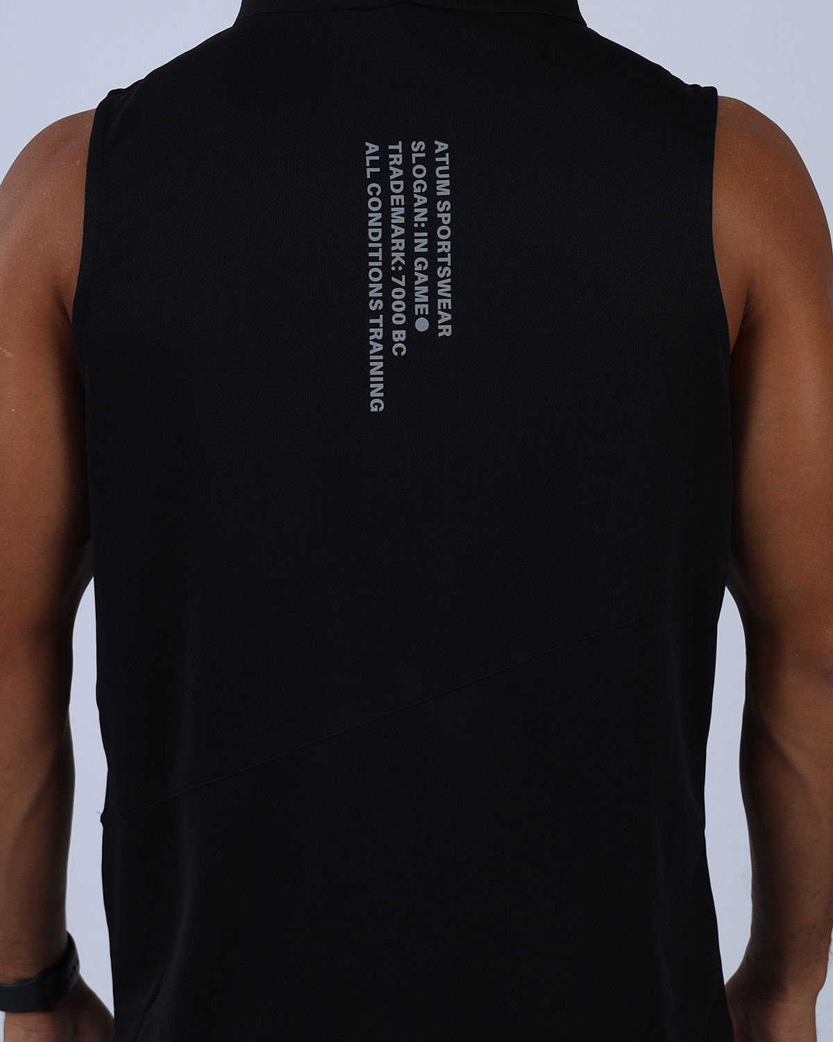 Sleeveless Breathable Black Hoodie-Atum -28958294