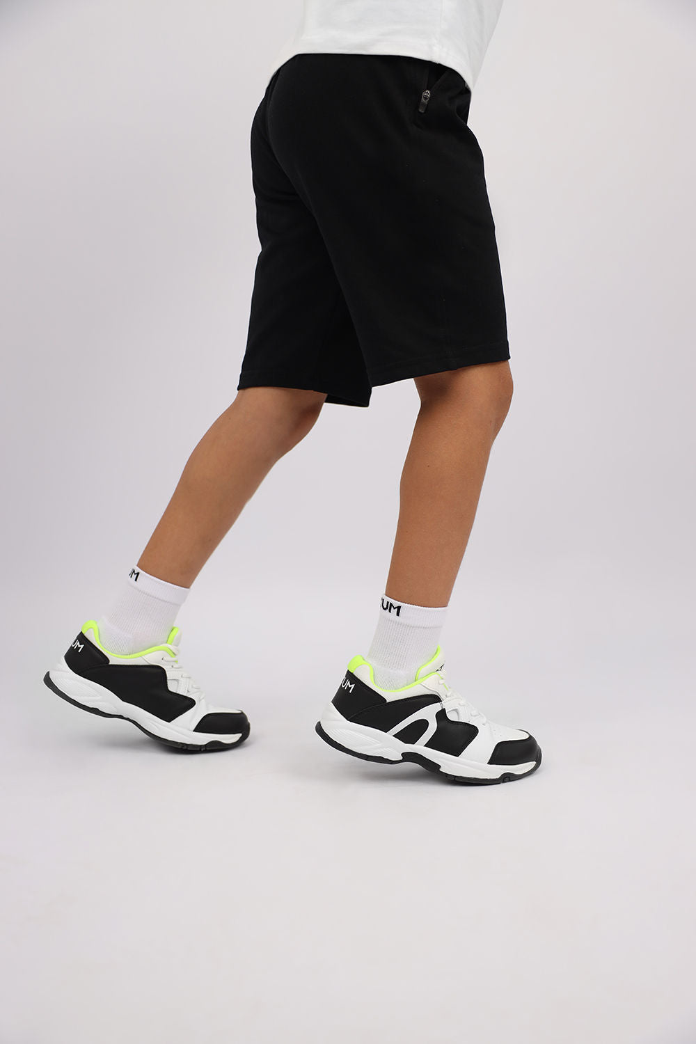 Boy's Ultimate Black Short-Atum -23501903